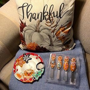Holiday: Gingerbread plate and 4 serving knives